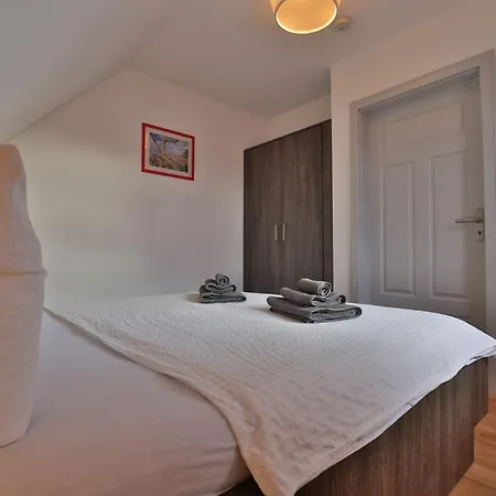 Huehnergott Apartamento Groß Schwansee